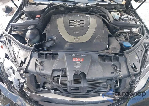 2011 Mercedes-Benz E 550 z USA, uszkodzony, nr VIN WDDKK7CFXBF104724